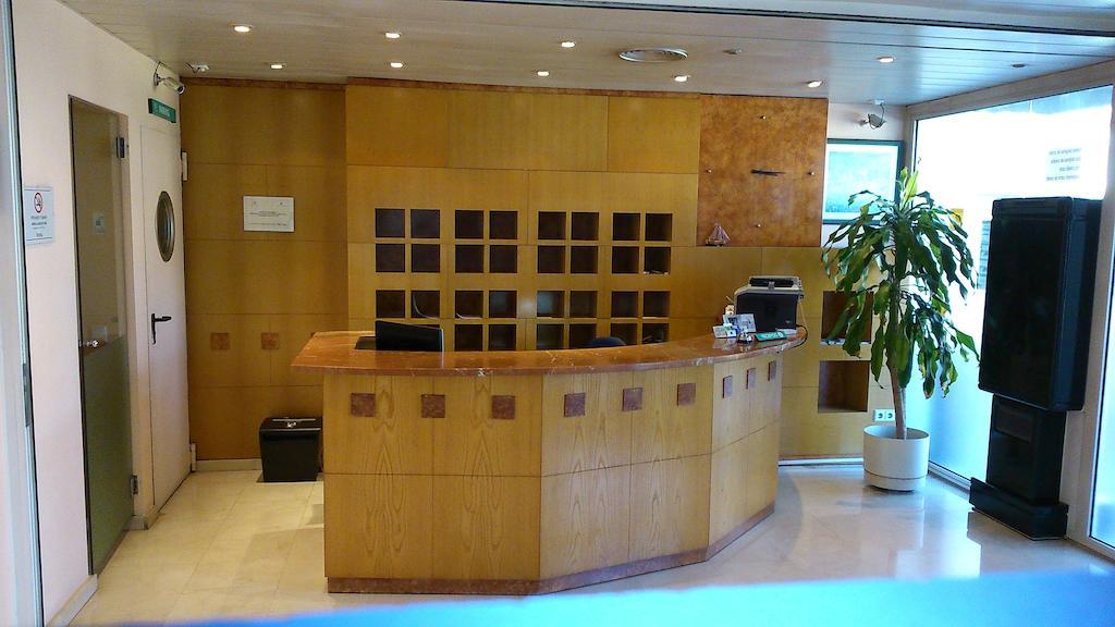 Hotel Montmeló Kültér fotó