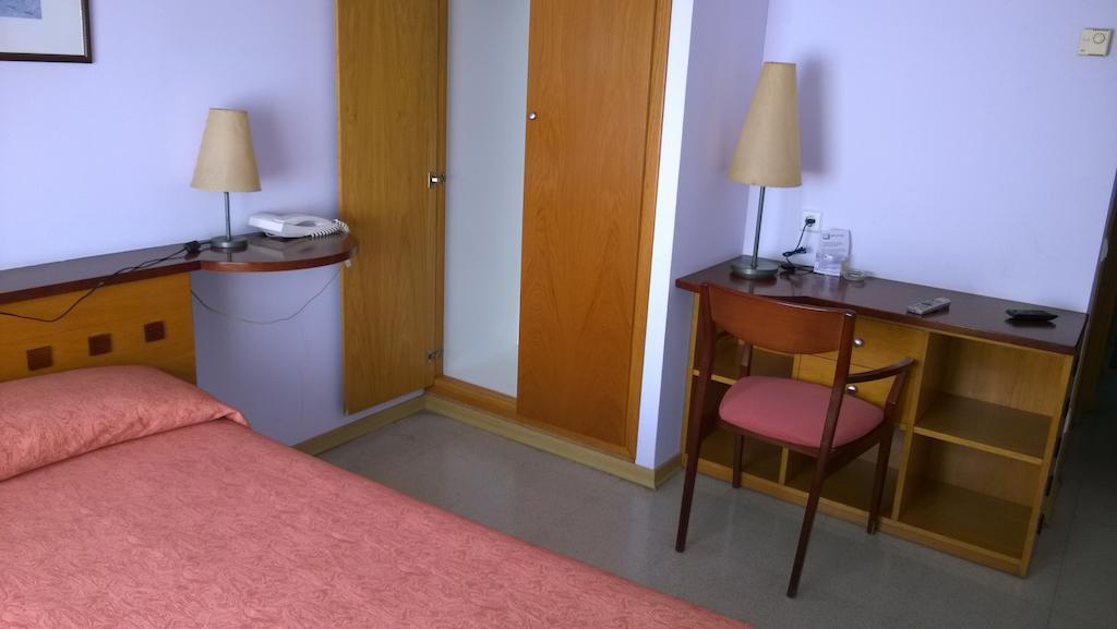 Hotel Montmeló Kültér fotó