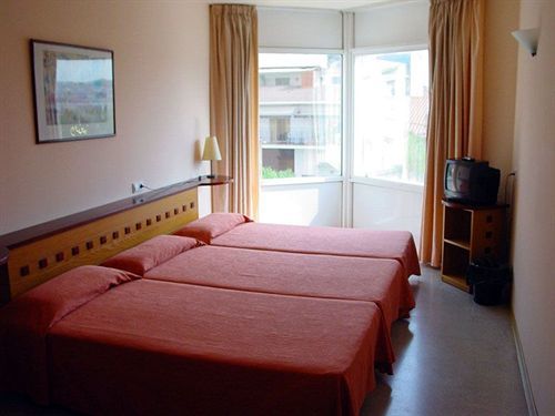 Hotel Montmeló Kültér fotó