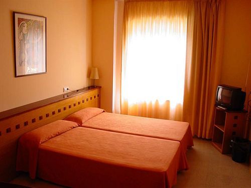 Hotel Montmeló Kültér fotó